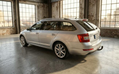 Škoda Octavia Bezwypadkowy biexenon navi piękna Kraków - zdjęcie 6