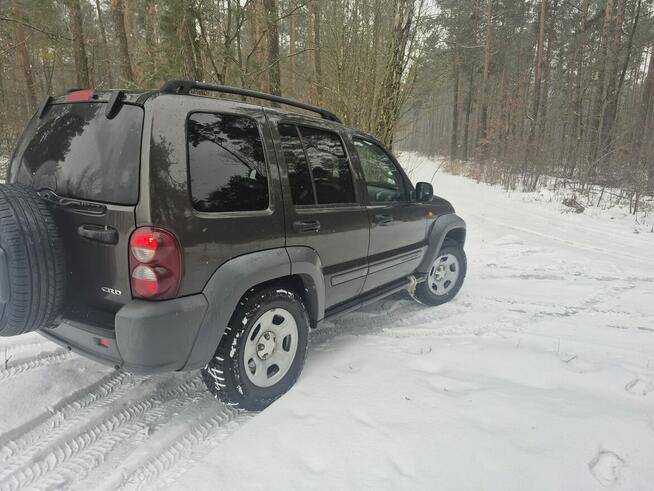 Jeep Cherokee KJ Limited 2.8 CRD 163 KM – 2005 r. Radom - zdjęcie 9