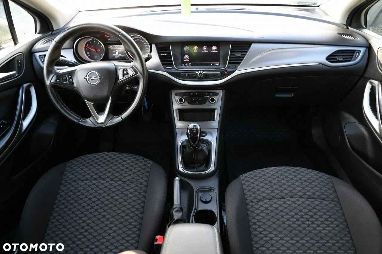 Opel Astra 2019 · 235 616 km · 1 199 cm3 · Benzyna Tychy - zdjęcie 6