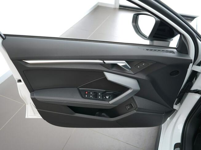 Audi A3 35TFSI Sline TempomatACC Kamera Ambiente Virtual Kielce - zdjęcie 12