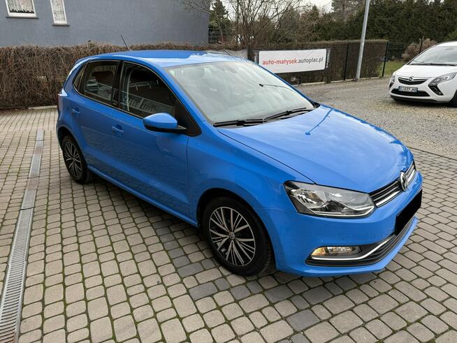 Volkswagen Polo 1,0 60KM  Rej.02.2017r  Klimatyzacja  Navi  2xPDC Orzech - zdjęcie 3