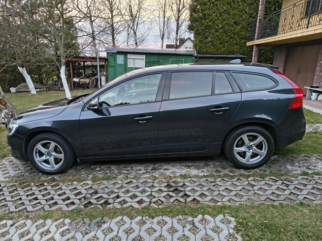VOLVO V60 D3 Drive-E 2.0 150 KM, 2017 r, 195100 km. Rzeszów - zdjęcie 8