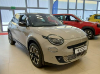 Fiat 600 1.2DCT 110KM La Prima Kremowy Cappucino z czarnym dachem