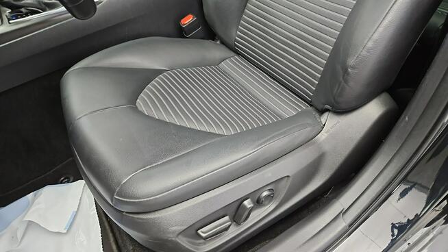 Toyota Camry Hybrid Prestige CVT ! Z Polskiego Salonu ! Faktura VAT ! Warszawa - zdjęcie 12