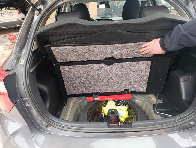 Sprzedam Yaris z niskim przebiegiem Mińsk Mazowiecki - zdjęcie 5