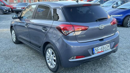 Hyundai i20 Benzyna Zarejestrowany Ubezpieczony Elbląg - zdjęcie 12