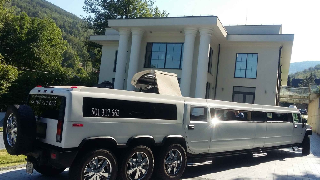 Studniówki limuzyny Hummer wynajem od 6 do 30 osobowe Porsche limo Katowice - zdjęcie 1