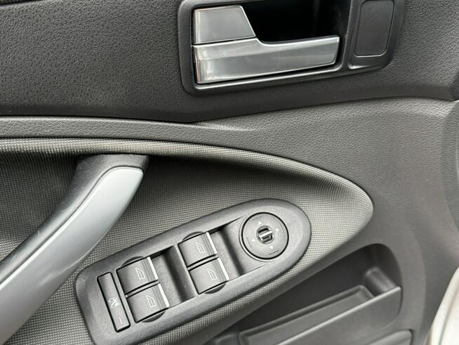 Ford Kuga 12r. 2.0 TDCI 4x4 klimatronik serwisowany z Niemiec Konradów - zdjęcie 12