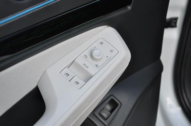 ID.7 Pro 286 KM 77kWh El.Klapa El.Fotele HarmanKardon HeadUp Gwar.Deal Stalowa Wola - zdjęcie 11