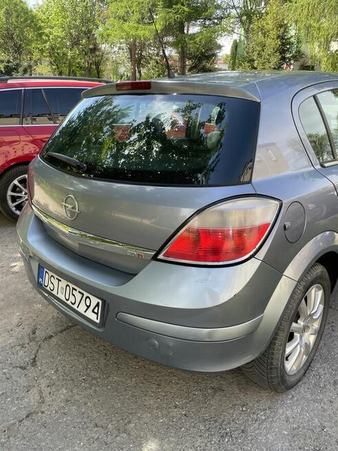 Opel Astra H Strzelin - zdjęcie 9
