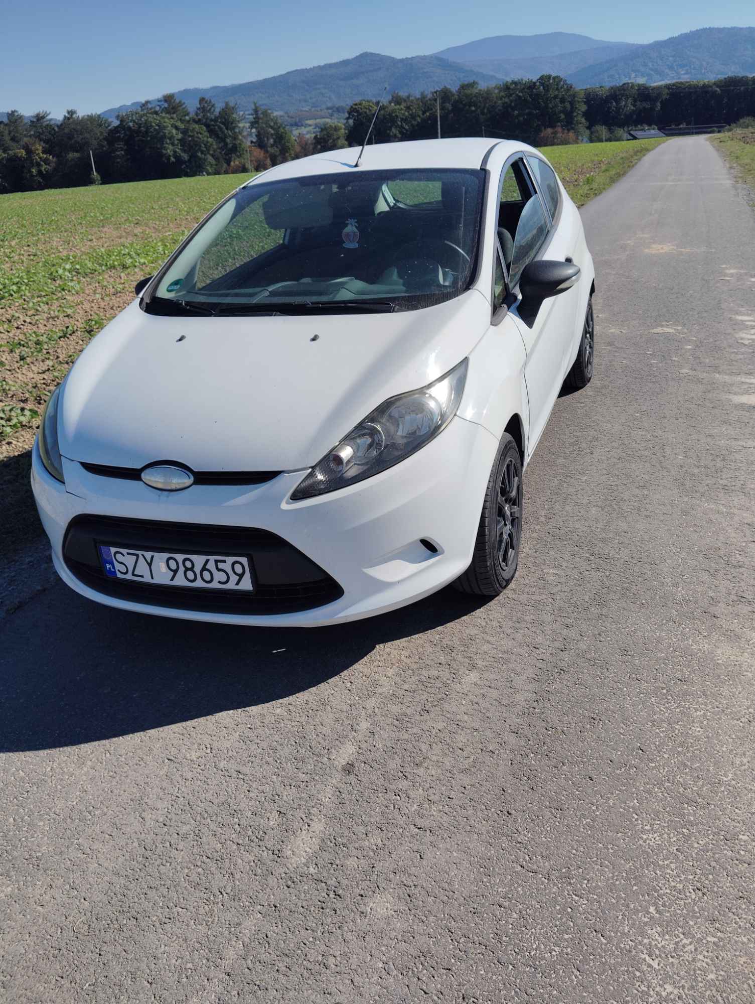 Sprzedam samochód Ford Fiesta Radziechowy - zdjęcie 8