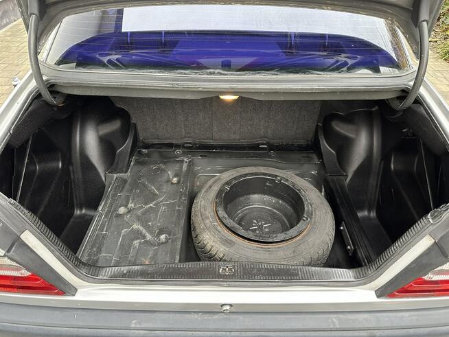 w124 automat 2.6 benzyna 6 cylindrów spr z Niemiec zarejestrowy Stok Lacki - zdjęcie 6