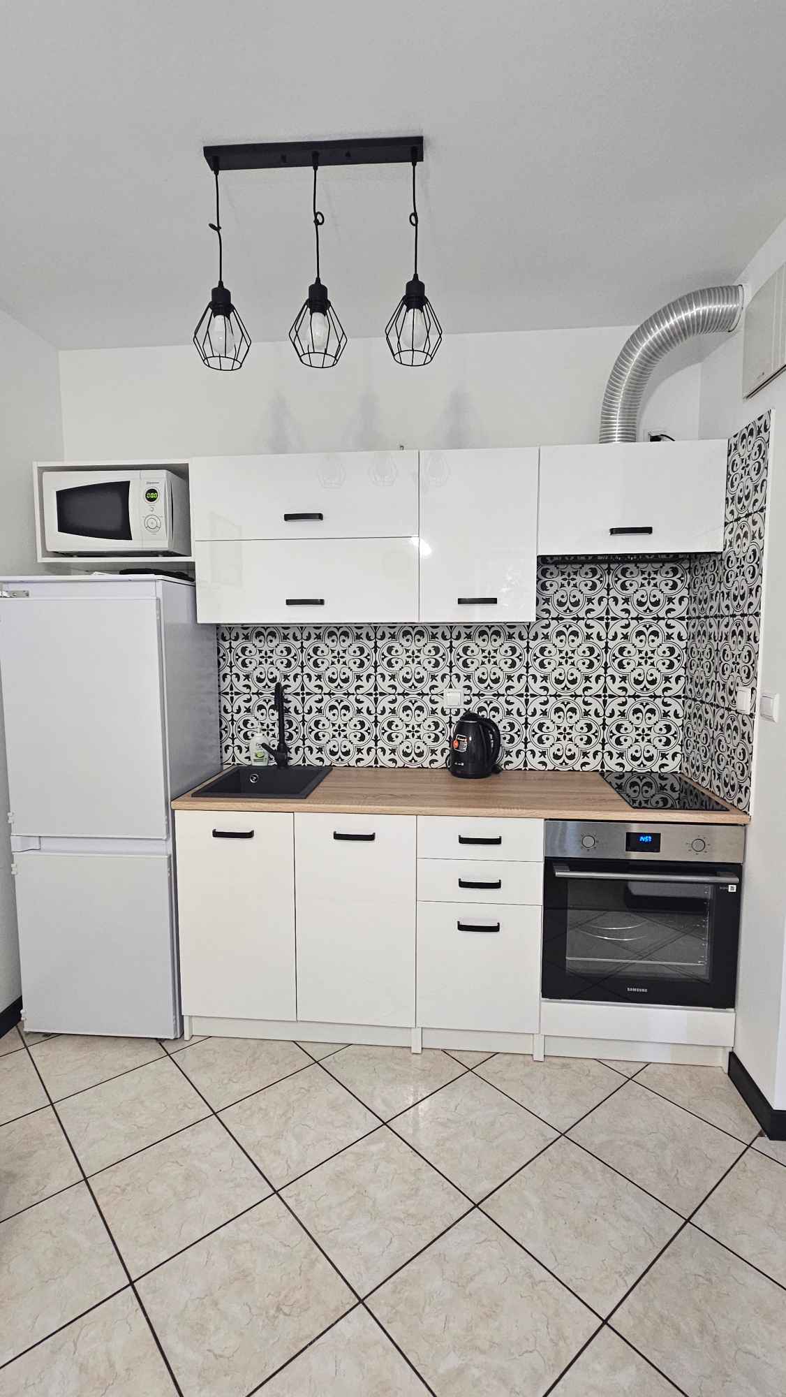 wynajme 2 pok z aneksem, 34m , Dywizjonu 303,wlasciciel , od zaraz Nowa Huta - zdjęcie 1