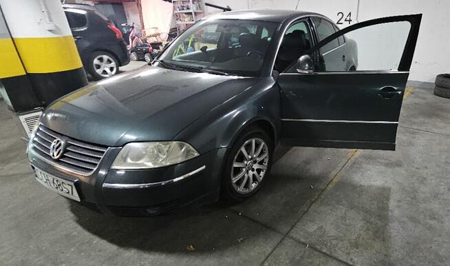 VW PASSAT B5 FL z 2004 roku z silnikiem 2.5 V6 diesel Toruń - zdjęcie 3