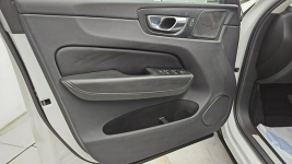 Volvo XC 60 B4 D AWD Core aut ! Z Polskiego Salonu ! Faktura Vat ! Warszawa - zdjęcie 10