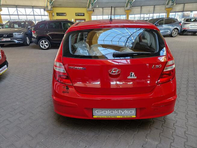 Hyundai i30 Zobacz opis !!1.4 BENZYNA !!  2X KOŁA !! Mysłowice - zdjęcie 10