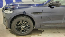 Jaguar F-PACE 2.0 D200 mHEV AWD R-Dynamic SE Grójec - zdjęcie 11