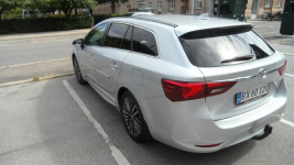 Toyota Avensis Sadlno - zdjęcie 2