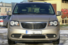 Chrysler Town&amp;Country 2015 Touring, skóry, klimatronic, TV Jarocin - zdjęcie 3