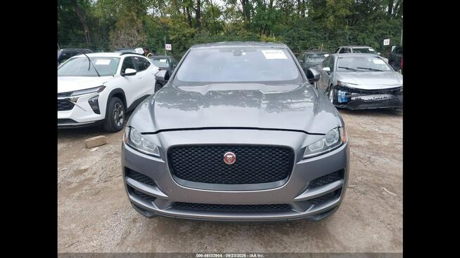 Jaguar F-PACE Bogata wersja wyposażenia / AWD / niski przebieg Cieszyn - zdjęcie 2