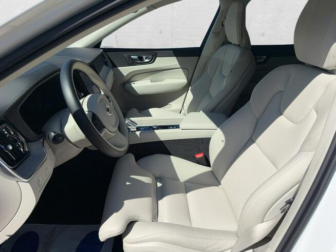 Volvo XC 60 B5 B AWD Plus Bright ! Z Polskiego Salonu ! Faktura Vat ! Warszawa - zdjęcie 12