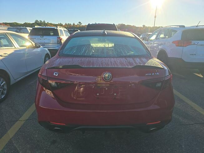 Alfa Romeo Giulia Wersja Ti / AWD / niski przebieg Chwaszczyno - zdjęcie 5