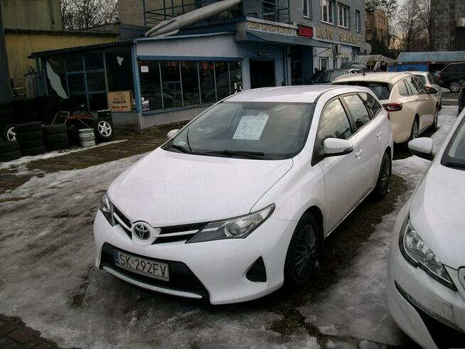 Toyota Auris 1.4/ 90 KM/ Katowice - zdjęcie 3