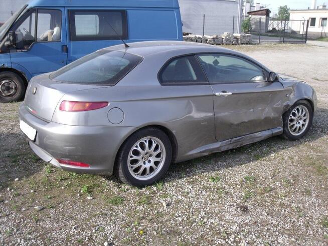 Alfa Romeo GT 1.9 Diesel 150 KM 2004 r. na części Opole - zdjęcie 3