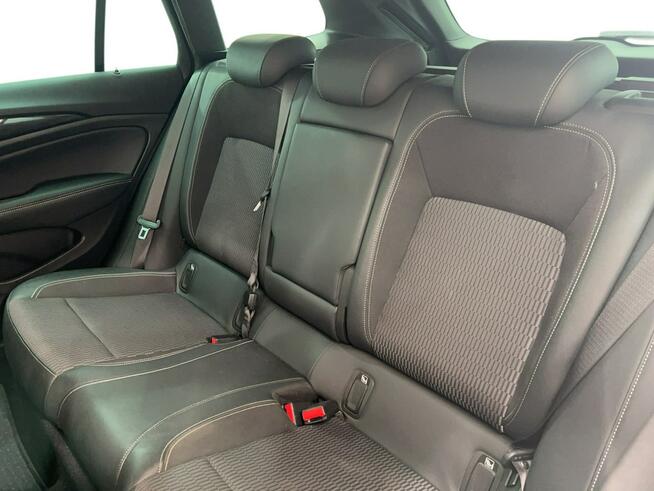 Opel Insignia 2.0 CDTI 4x4 GSi S&amp;S aut Kombi Warszawa - zdjęcie 12