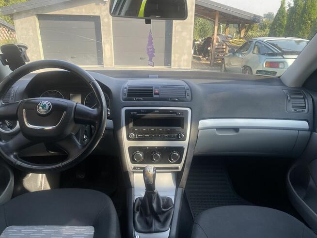 Skoda Octavia 1.9 TDI 2010 Kombi Gdańsk - zdjęcie 4