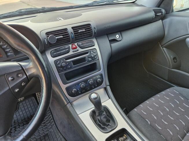 ///Mercedes C200 Kompresor///Xenon/// Klima/// Warszawa - zdjęcie 7