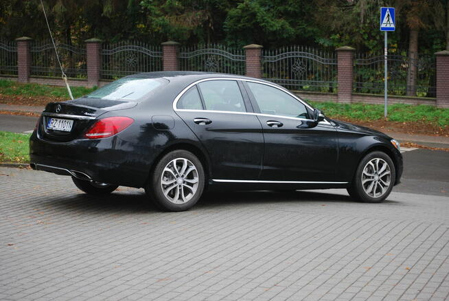 Mercedes-Benz Klasa C W205 C300 2.0 Turbo 245 KM | 4MATIC Rzeszów - zdjęcie 8