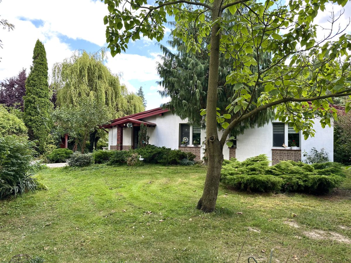 Nowa cena! Dom z bajkowym ogrodem Biskupice - zdjęcie 4