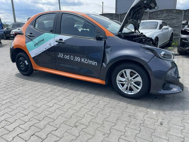 Toyota Yaris Hybryda Automat Kamera cofania Gliwice - zdjęcie 6