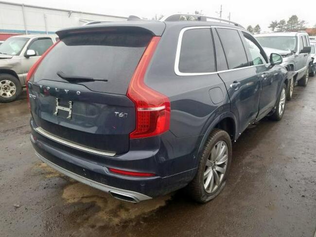 Volvo XC 90 2016, 2.0L, 4x4, uzkodzony bok Warszawa - zdjęcie 3