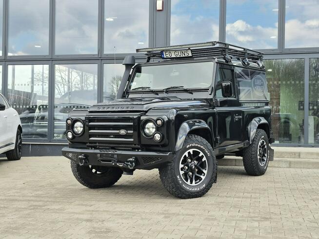 Range Rover Defender 2.2 Diesel AWD 6MT 3Drzwiowa / Serwisowana Łódź - zdjęcie 2