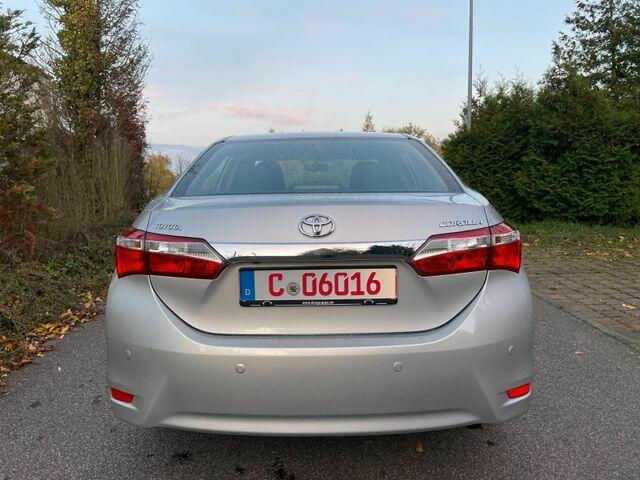 Toyota Corolla 1.6 ACTIV Rawicz - zdjęcie 2