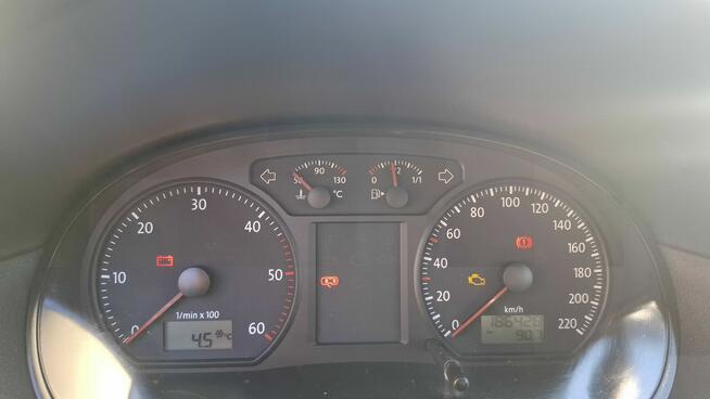 SPRZEDAM VW POLO Kochanowo - zdjęcie 4