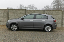 Fiat Tipo 1.4 95KM hatchback LED Navi Kamera Czujniki Alufelgi Dąbrowa Górnicza - zdjęcie 2