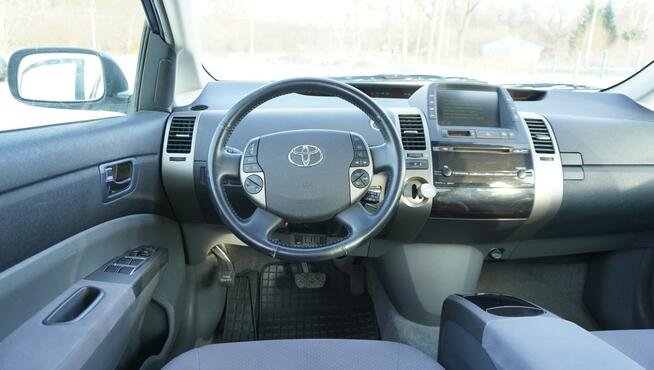 Toyota Prius Mirsk - zdjęcie 9