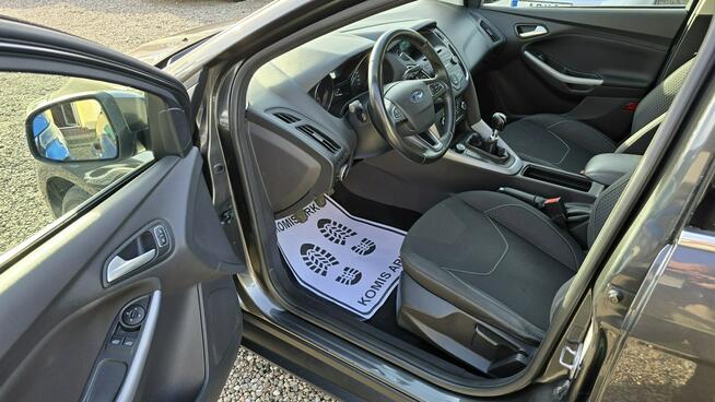 Ford Focus LED, serwisowany Zieleniewo - zdjęcie 9