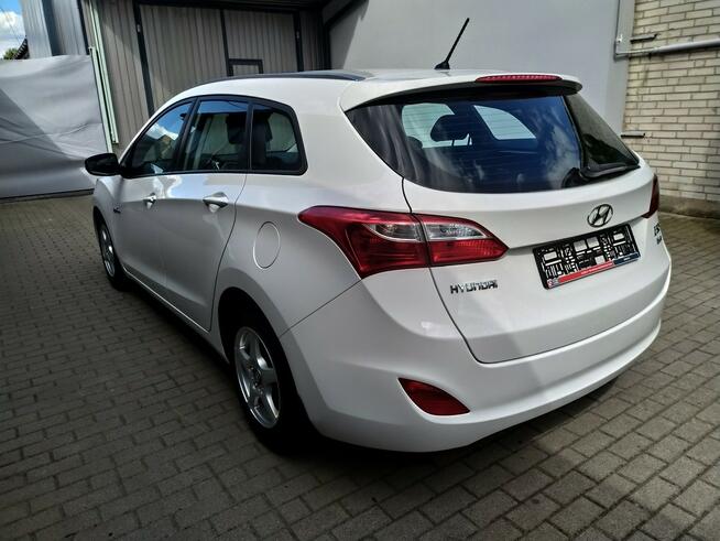 Hyundai i30 1.6Gdi Benzyna Kombi Ledy  Zarejestrowany Strzała - zdjęcie 5
