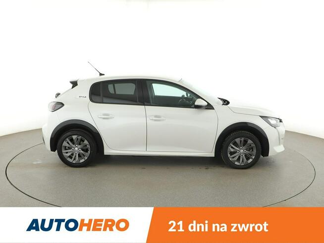 Peugeot 208 klima auto LED tempomat czujniki parkowania Warszawa - zdjęcie 9