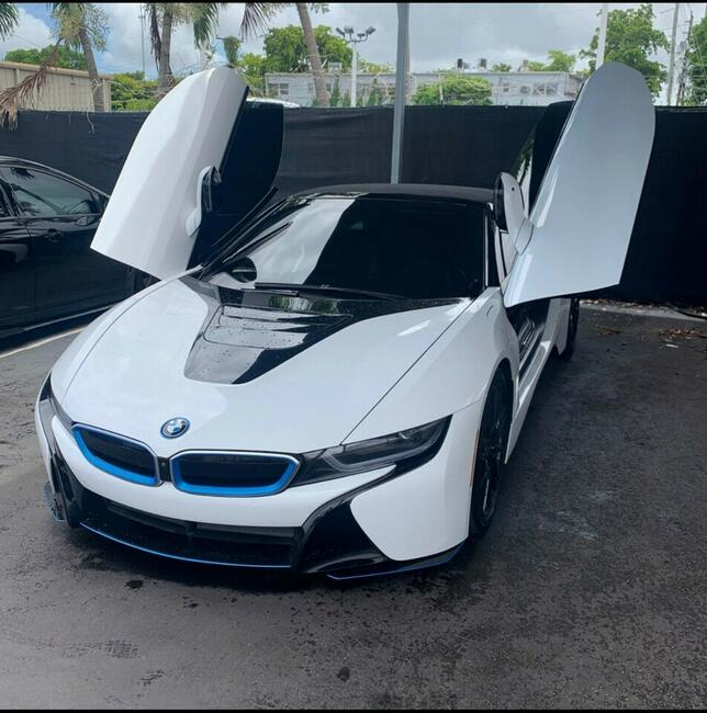 2019 BMW i8 Roadster AWD 1.5L 3 Cyl. hybr. 11,6 kWh Katowice - zdjęcie 3