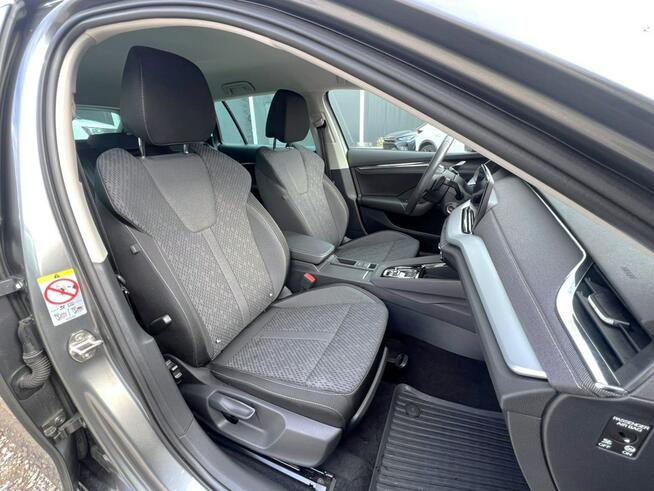 Škoda Octavia Style 2.0 TDI DSG 150KM 2024 1WŁ SalonPL Gwarancja FV23% Kielce - zdjęcie 8