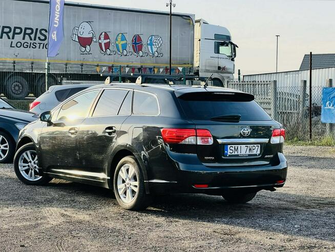 Toyota Avensis 2.0 D-4D • 2012 • 124 KM • Kombi Mikołów - zdjęcie 10