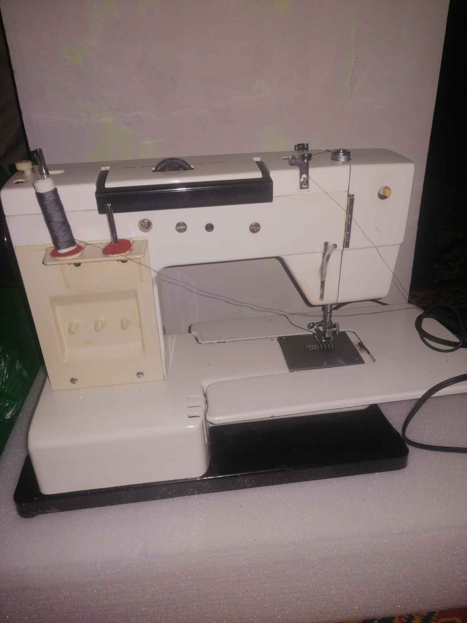Maszyna do szycia Bielany - zdjęcie 9