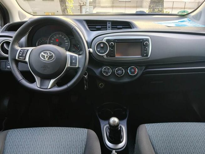 Toyota Yaris 1.0b 2012 Dębica - zdjęcie 9