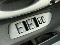 Toyota Auris 1,4D4D 90KM  Premium/Klimatyzacja/Parktronic/Serwis Węgrów - zdjęcie 8