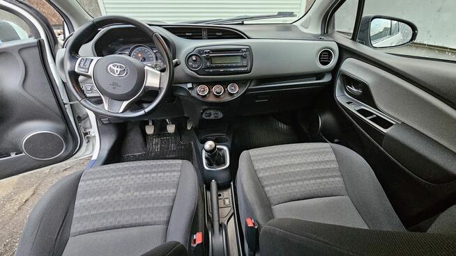 Toyota Yaris 1.0 + lpg Zbąszyń - zdjęcie 11